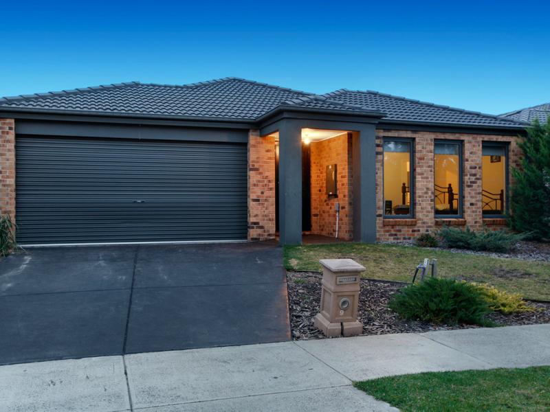 98 WILLIAM THWAITES BOULEVARD, CRANBOURNE NORTH, 3977
